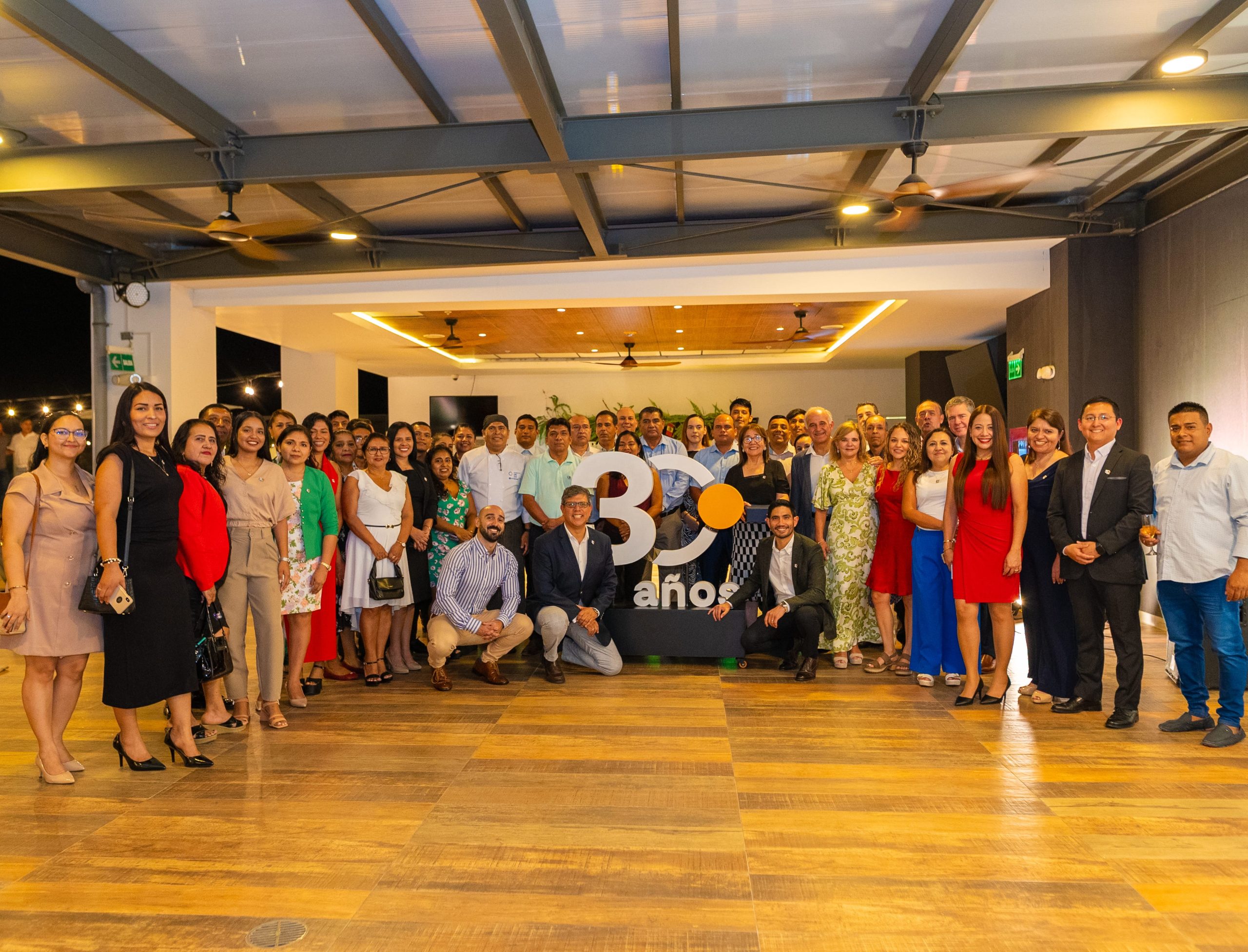 30-Anos-Colaboradores-Tumbes-scaled.jpg