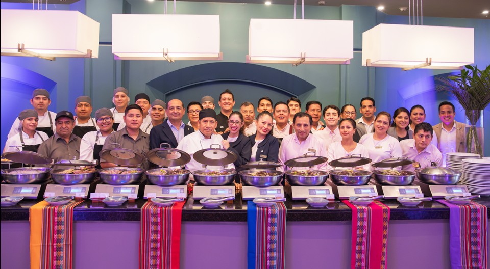 Sheraton-Lima-Historic-Center-presenta-nueva-tempoorada-sancochado-historico-colaboradores.jpg