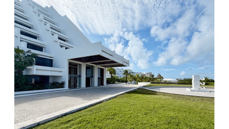 paradisus-cancun-fachada.jpg