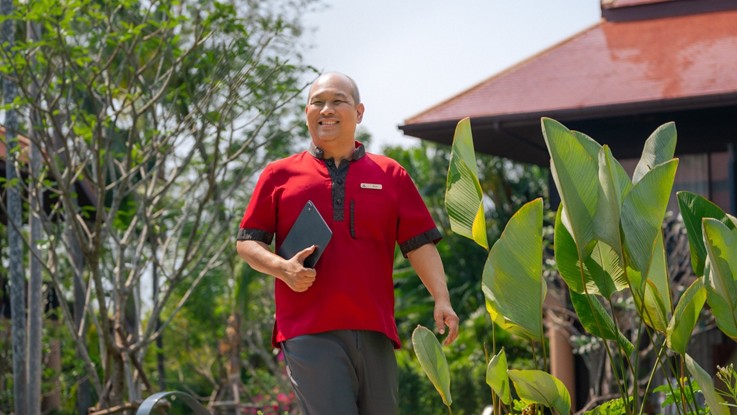Yingsuphat-Alex-Wrarapho-Chief-Experience-Insider-at-Anantara-Hua-Hin-Resort.jpg